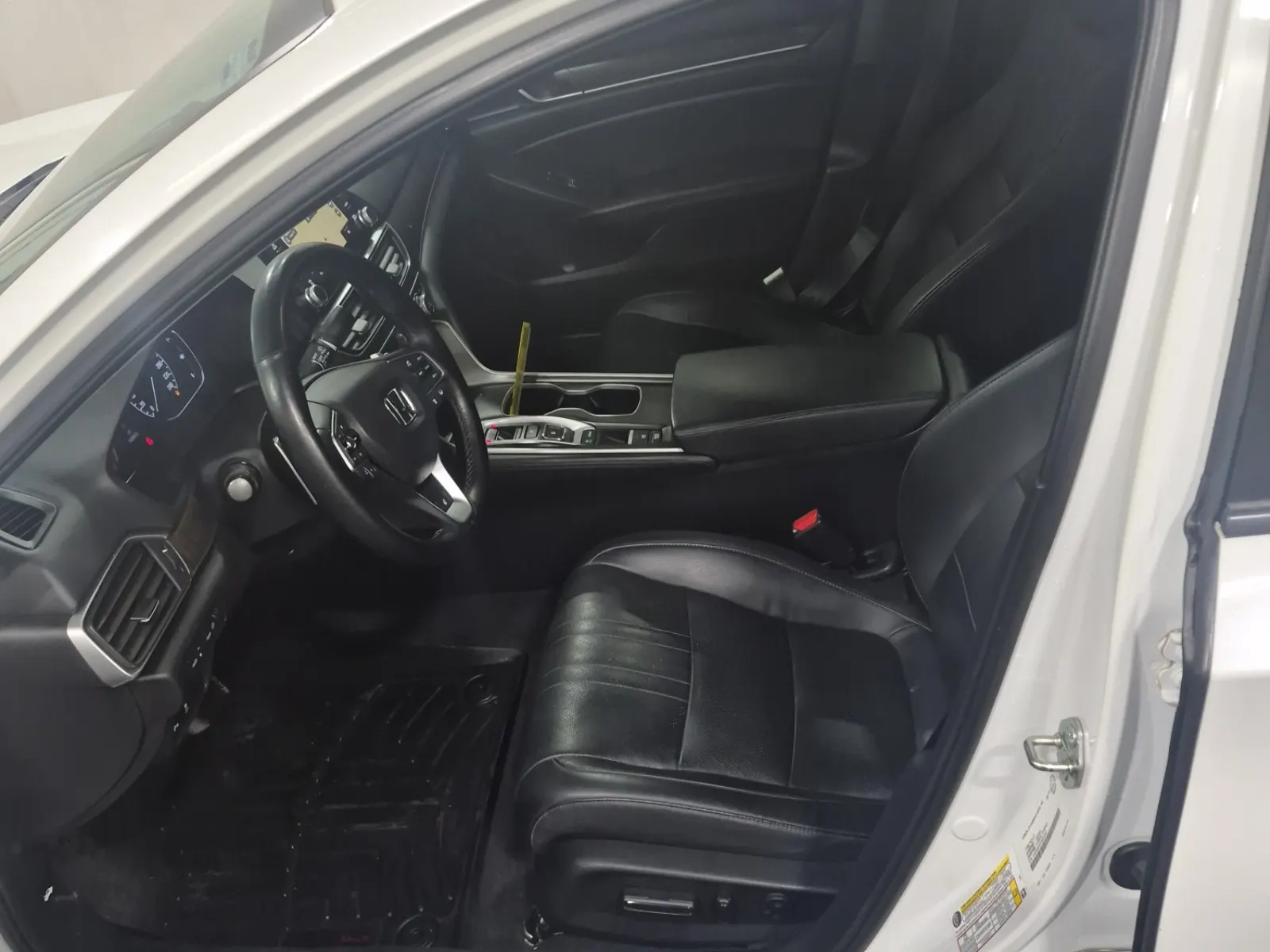 Front Interior Photo