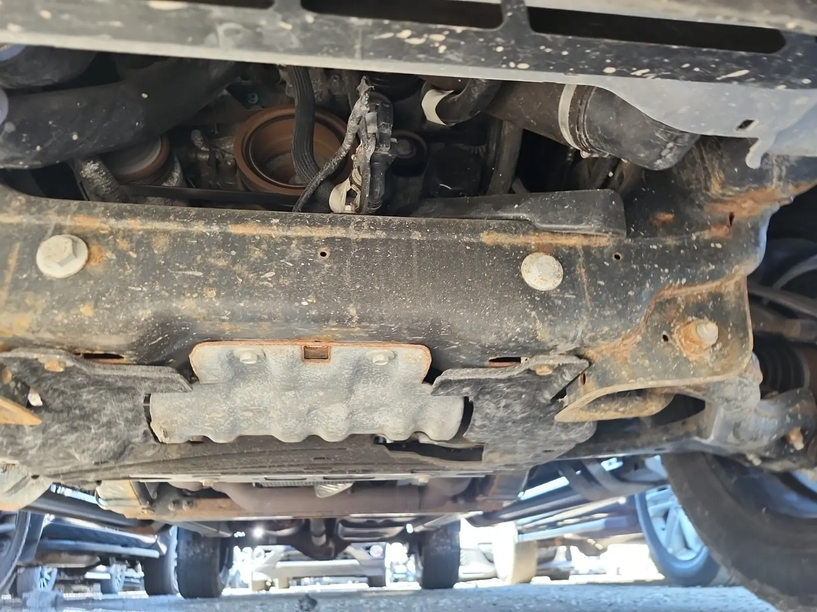 Undercarriage - Front Photo