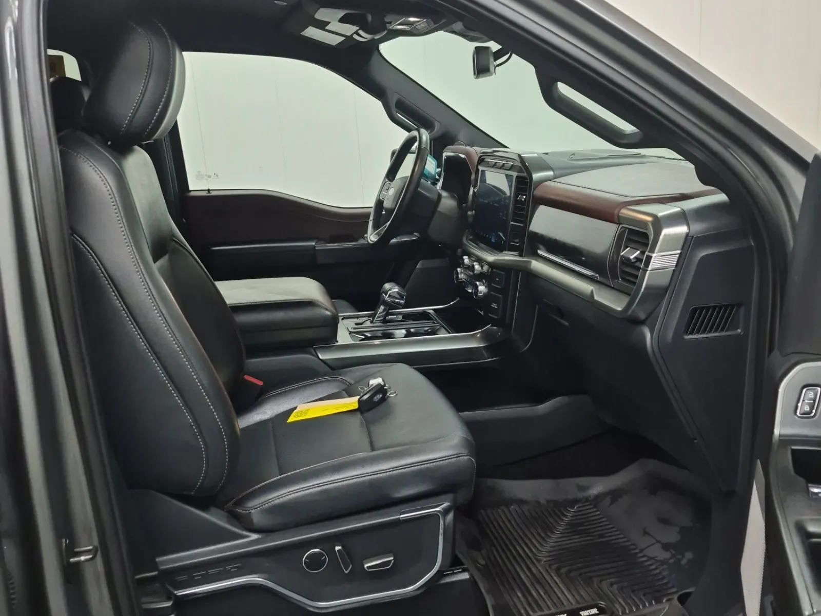 Right Side Interior Photo