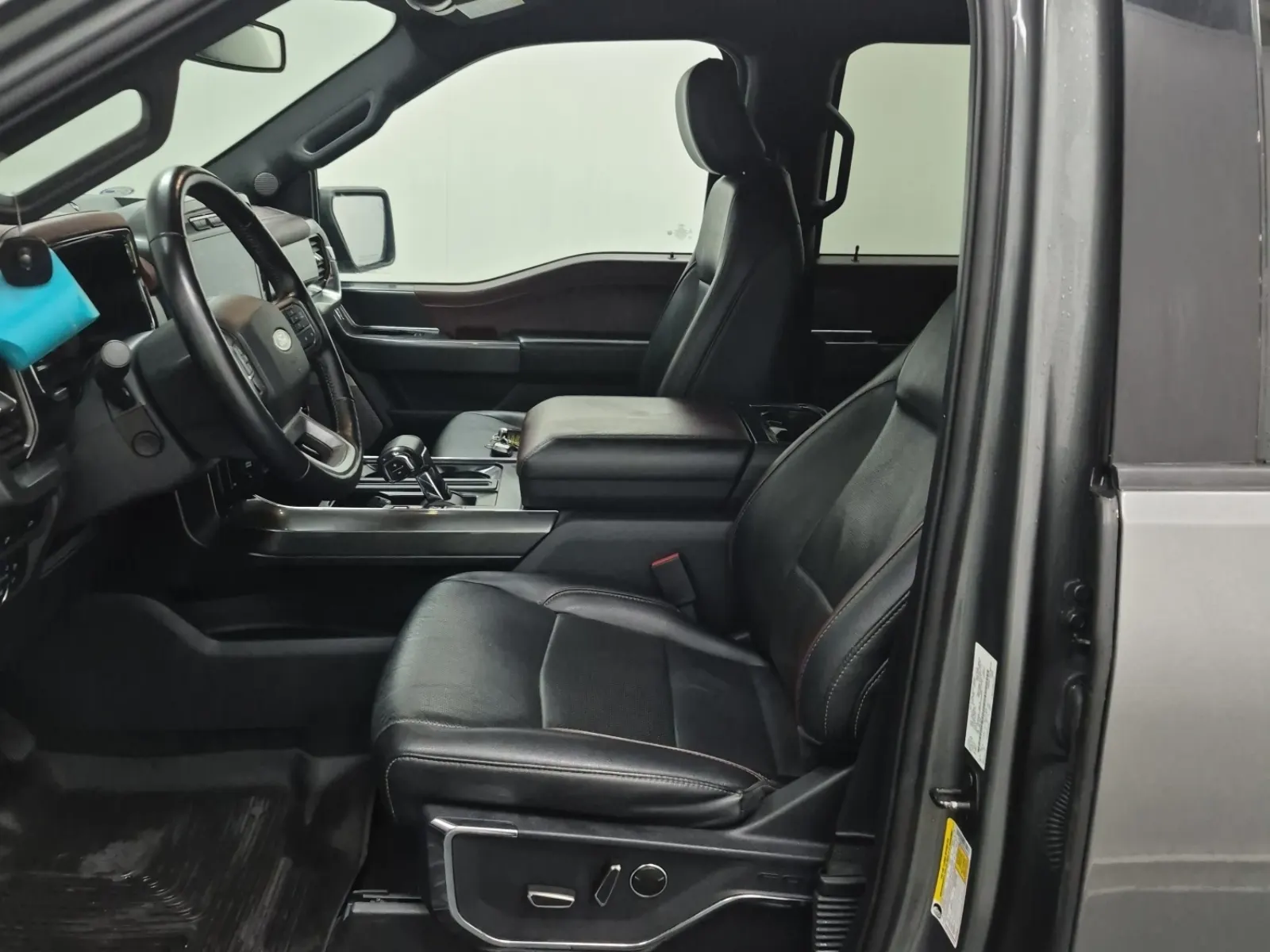 Front Interior Photo