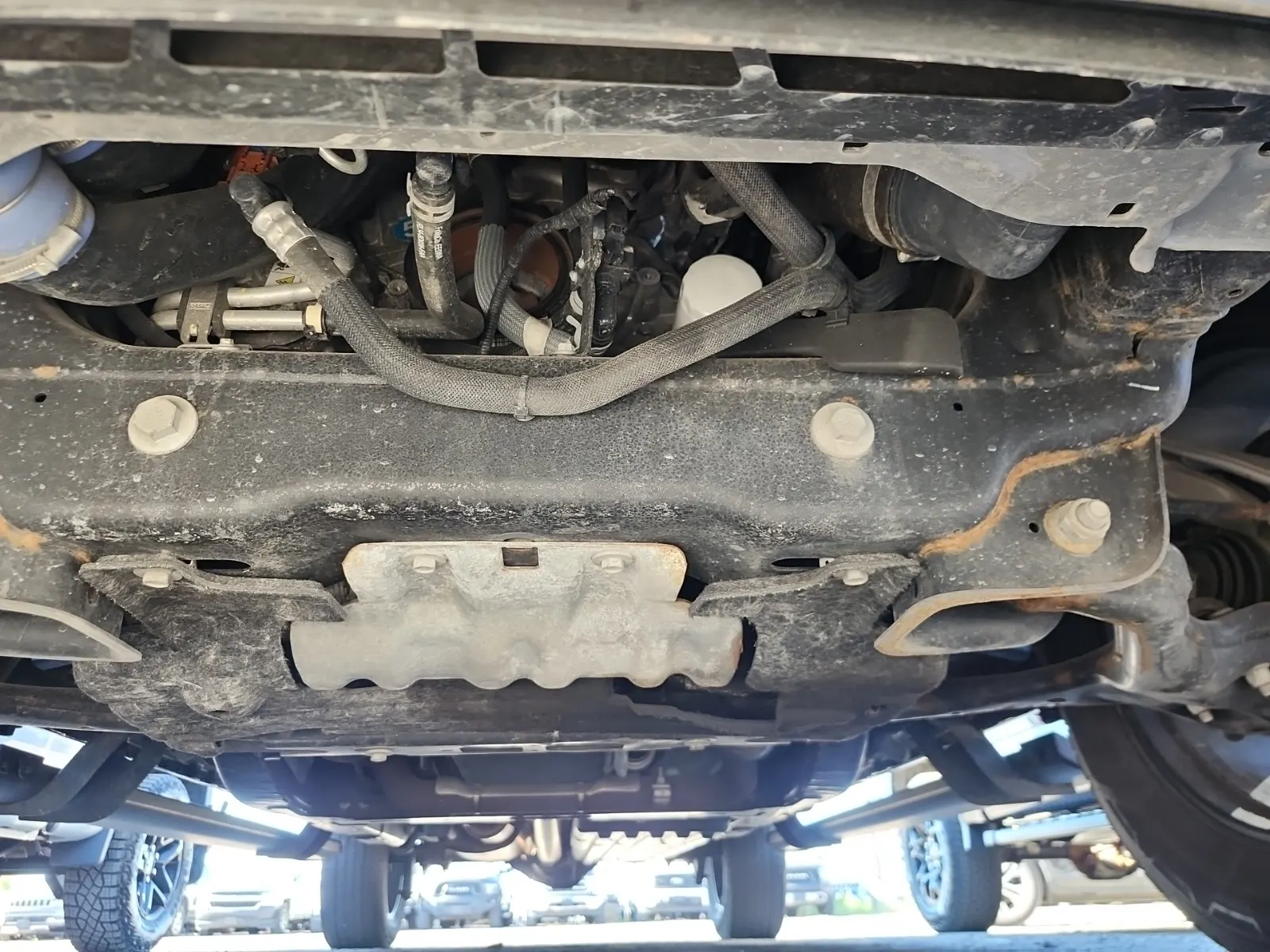 Undercarriage - Front Photo