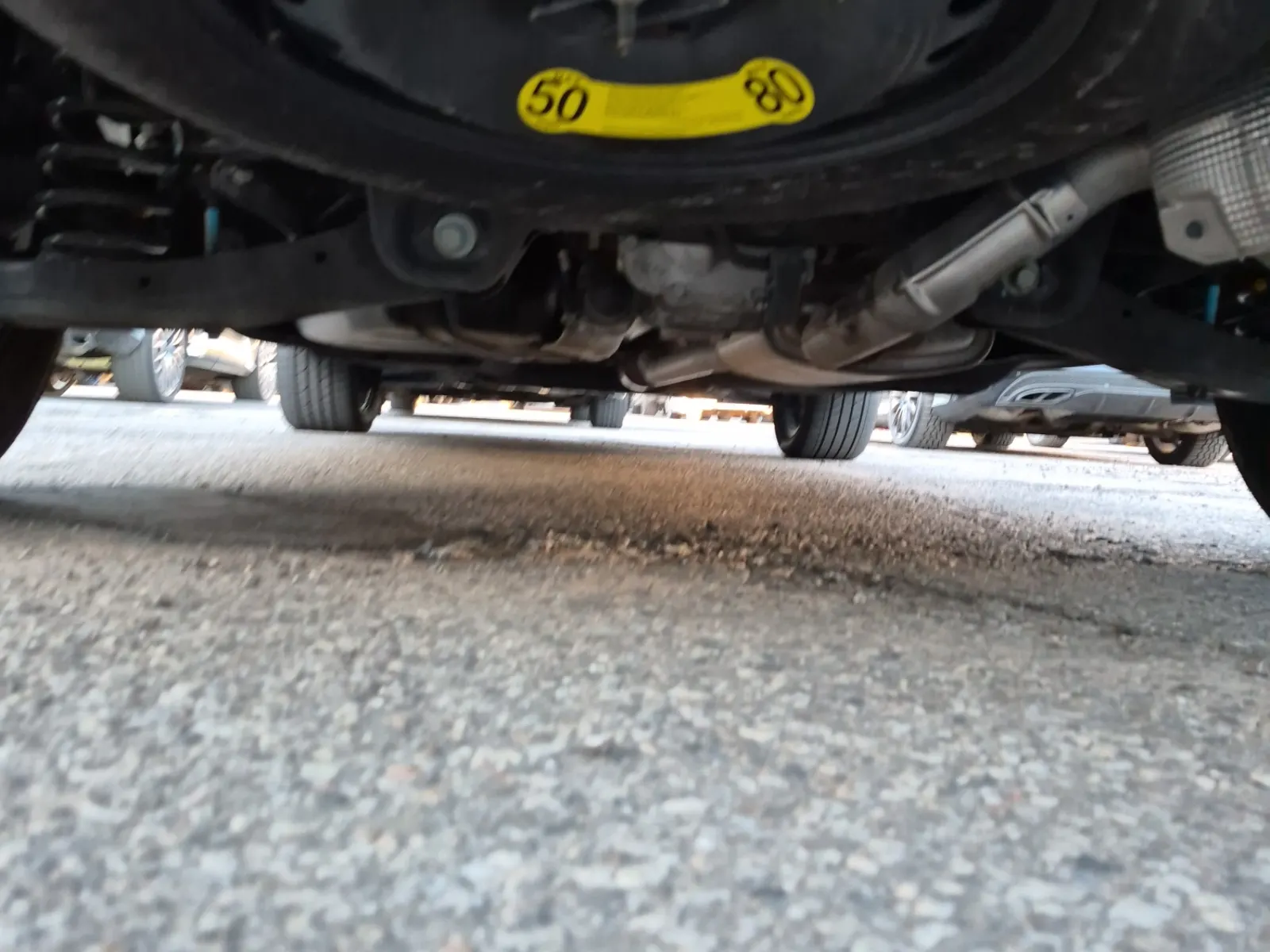 Undercarriage - Rear Photo