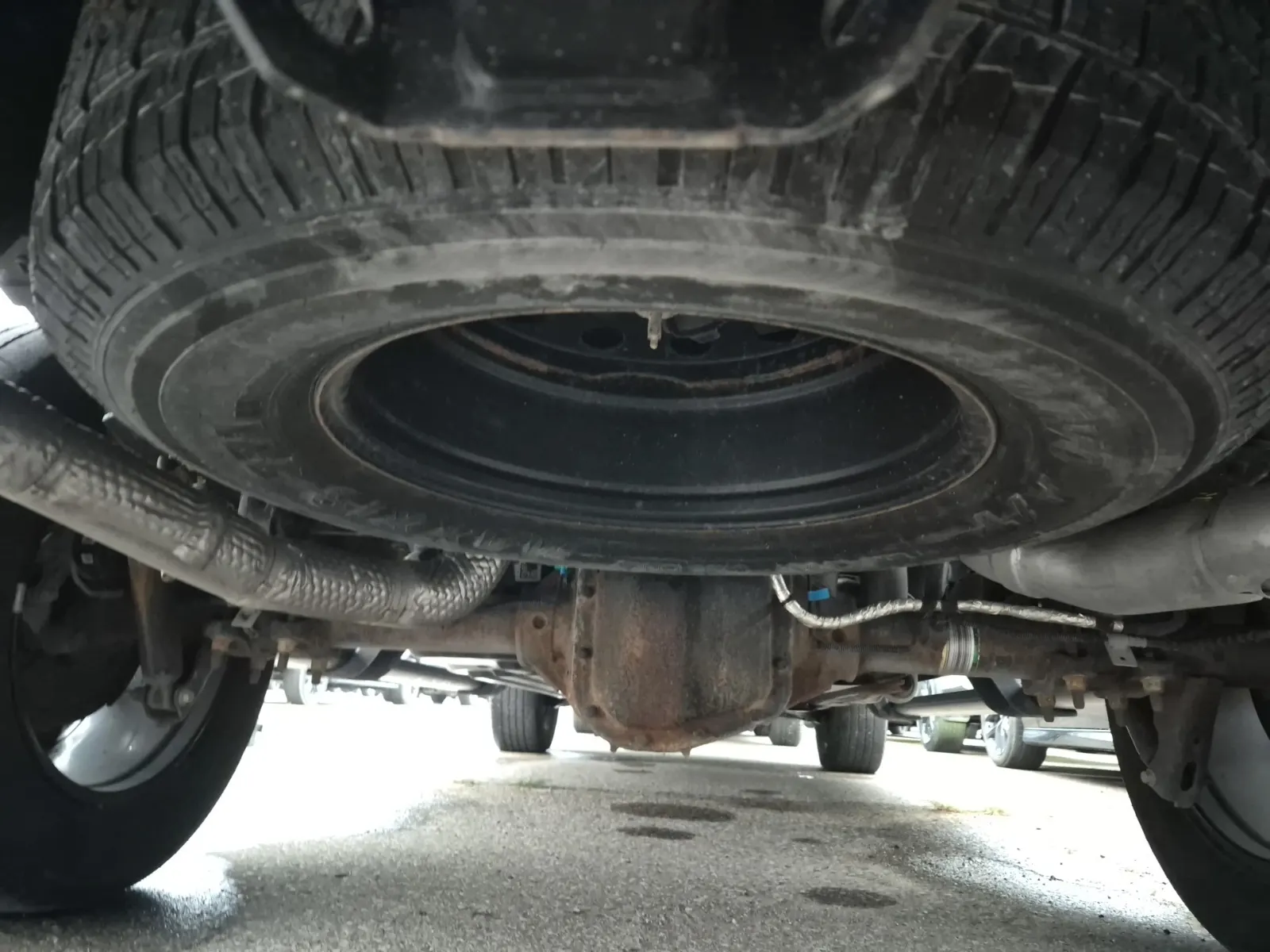 Spare Tire & Wheel Photo