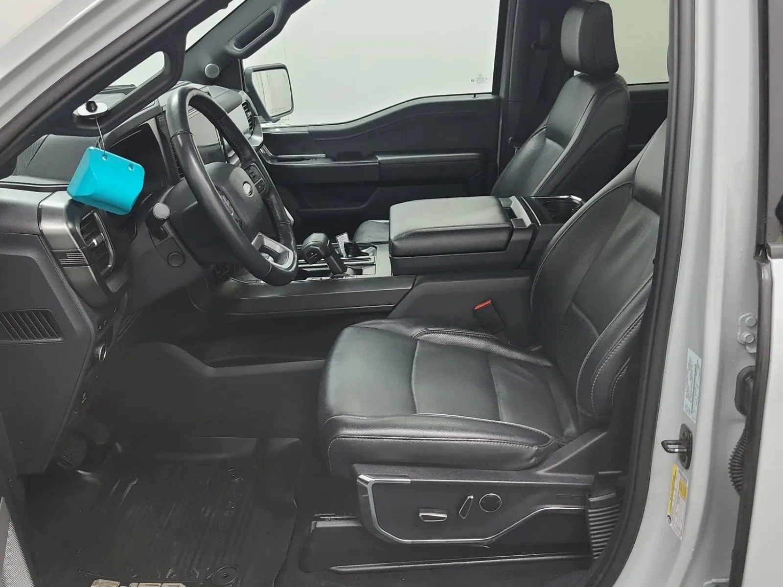 Front Interior Photo