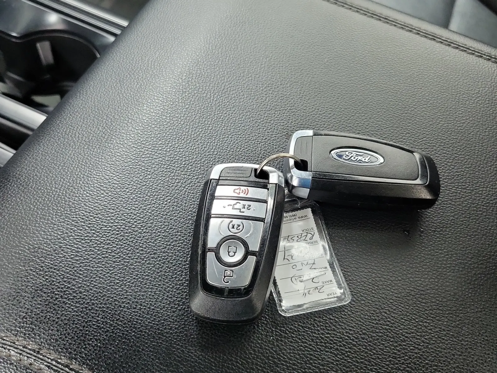 Keys/Fobs/Manual Photo