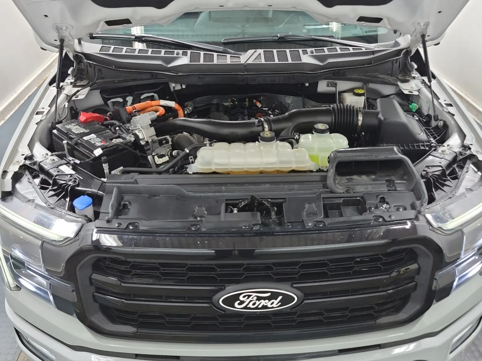 Engine Photo