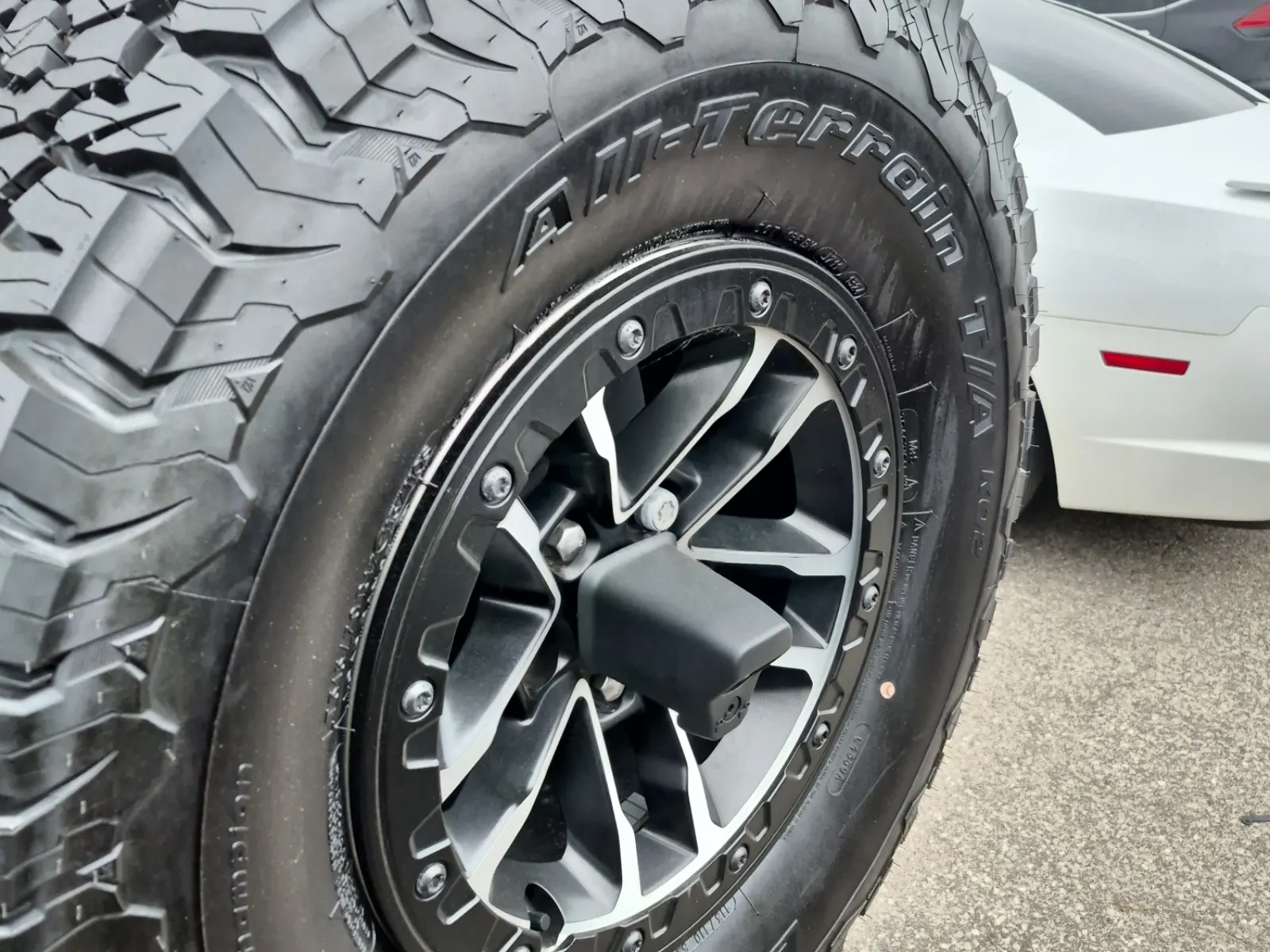 Spare Tire & Wheel Photo