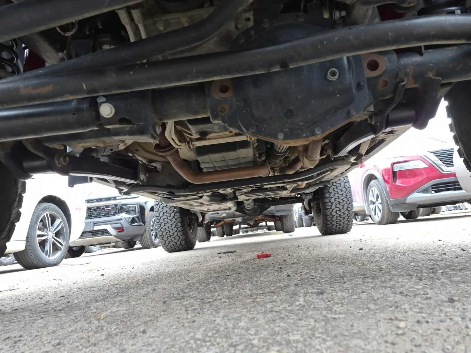 Undercarriage - Front Photo