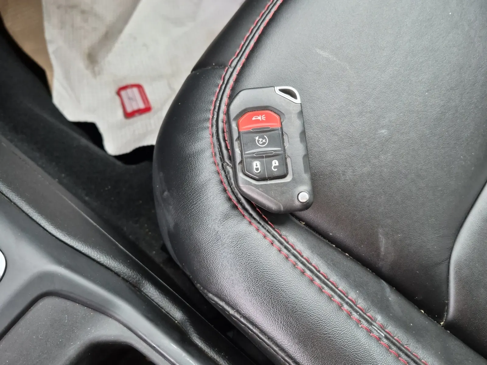 Keys/Fobs/Manual Photo