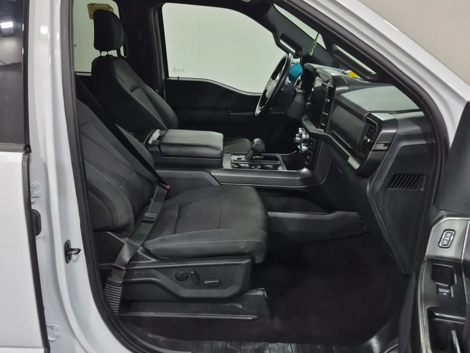 Right Side Interior Photo