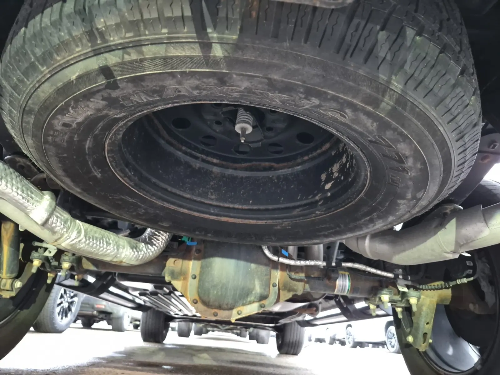 Spare Tire & Wheel Photo