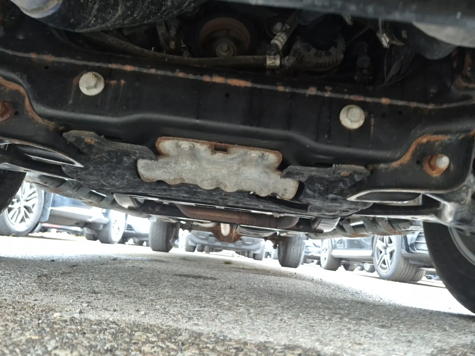 Undercarriage - Front Photo