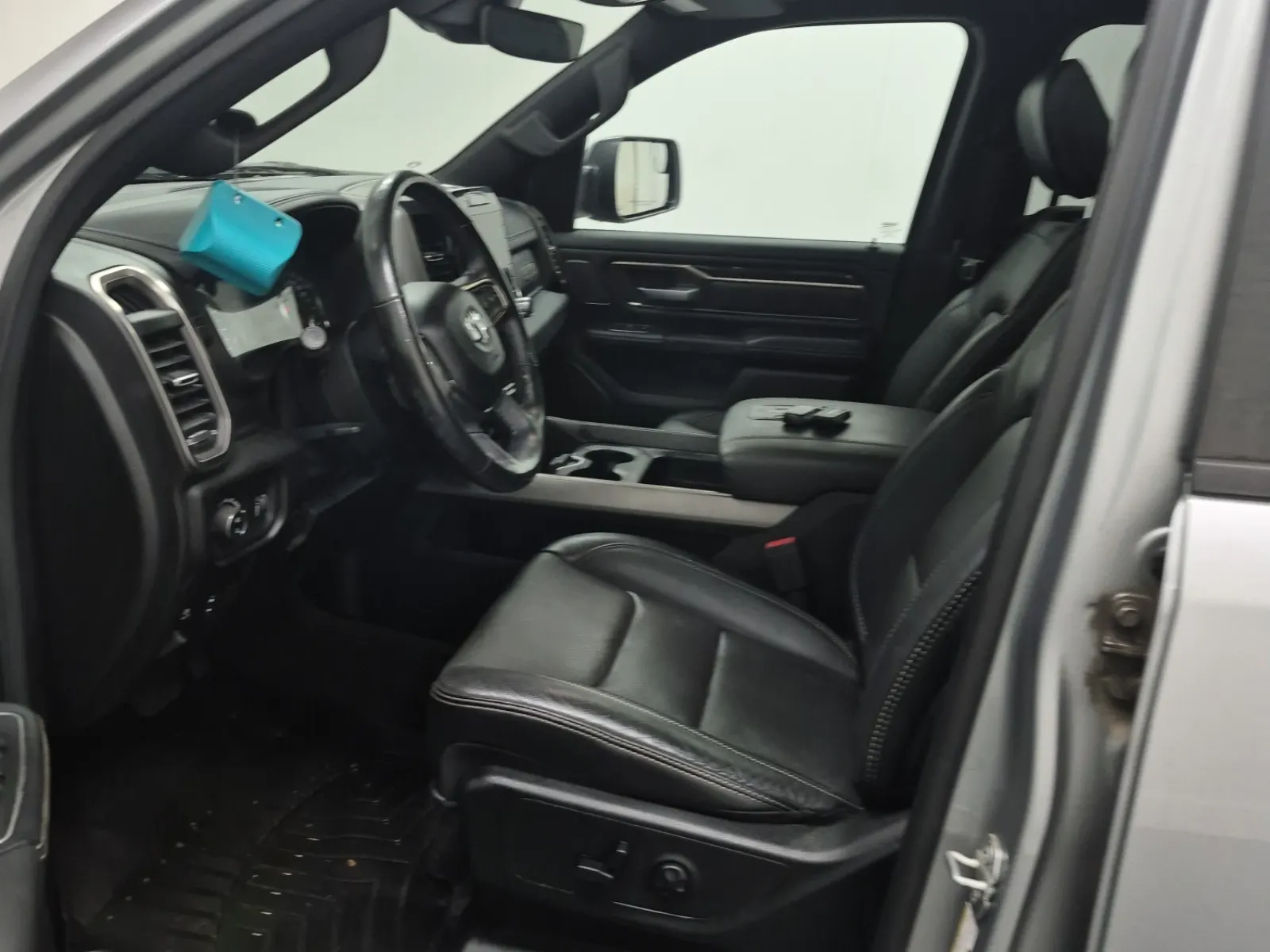 Front Interior Photo