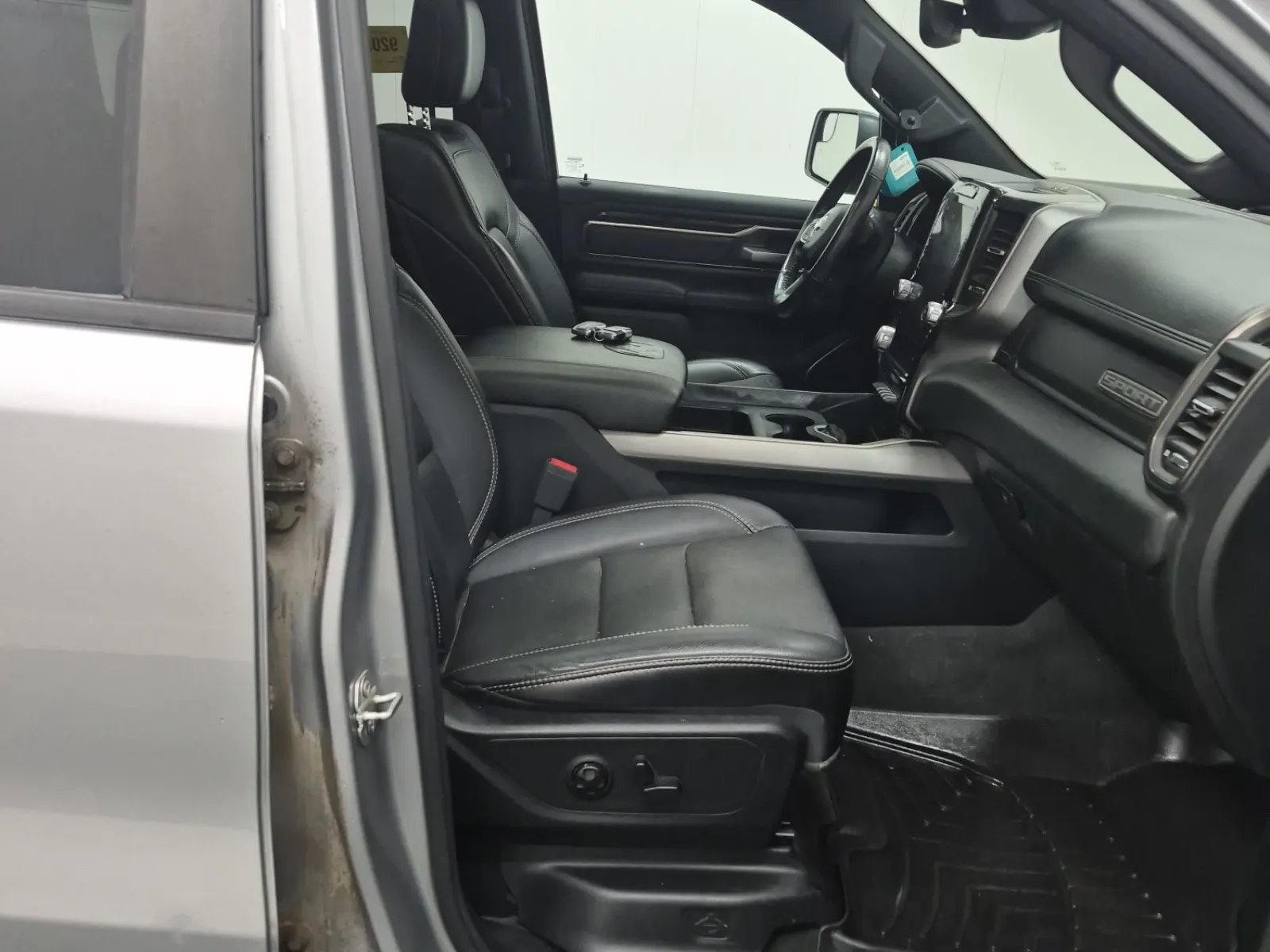 Right Side Interior Photo