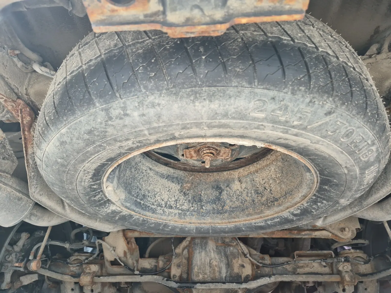 Spare Tire & Wheel Photo