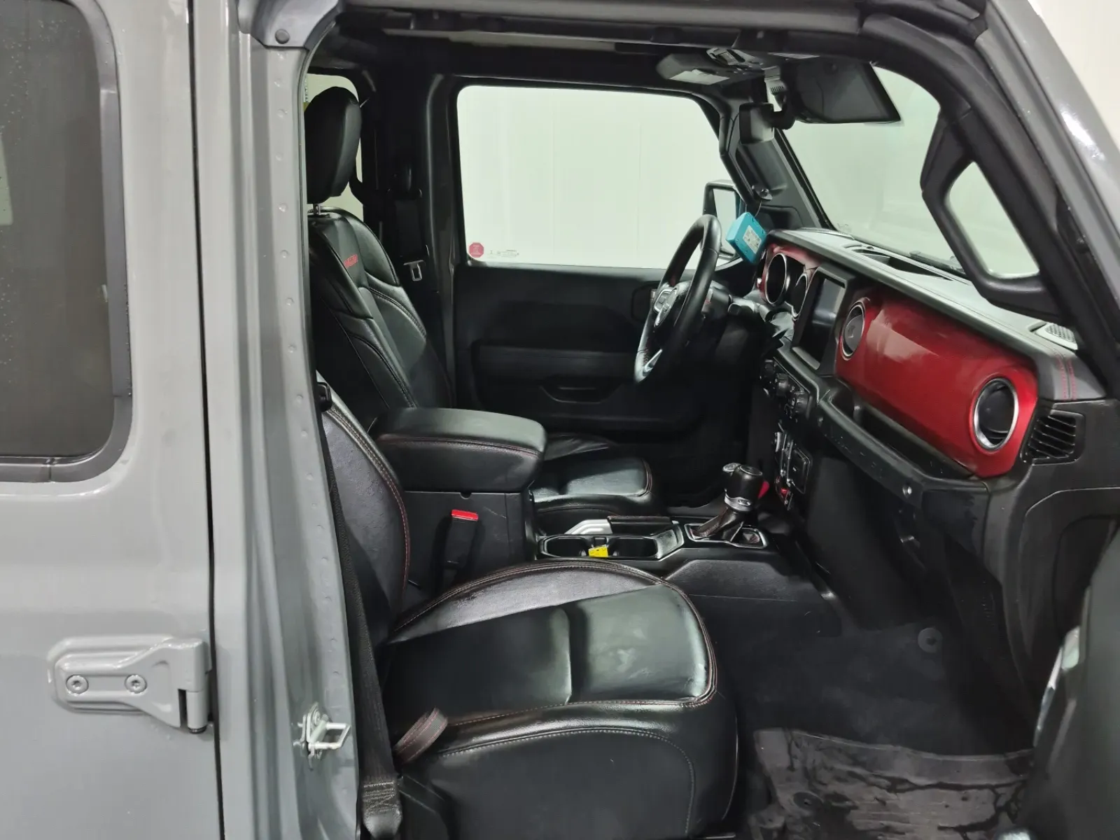 Right Side Interior Photo