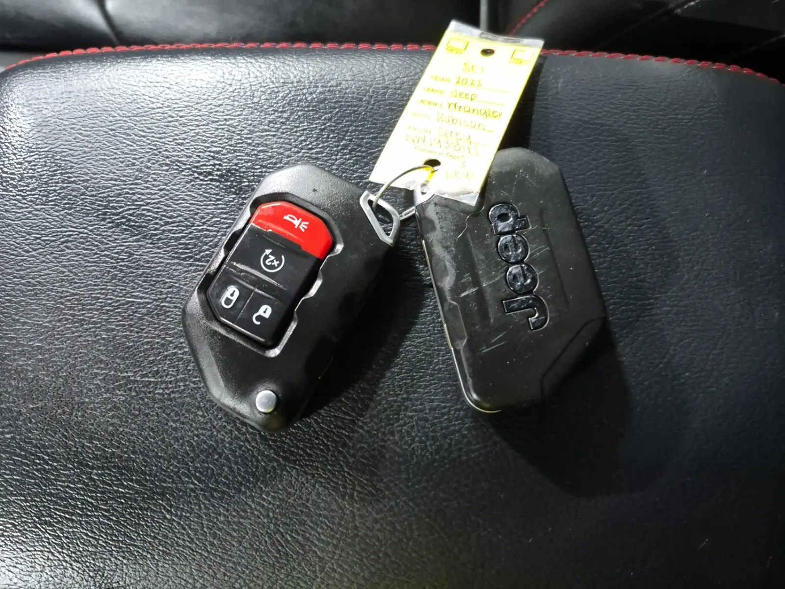 Keys/Fobs/Manual Photo