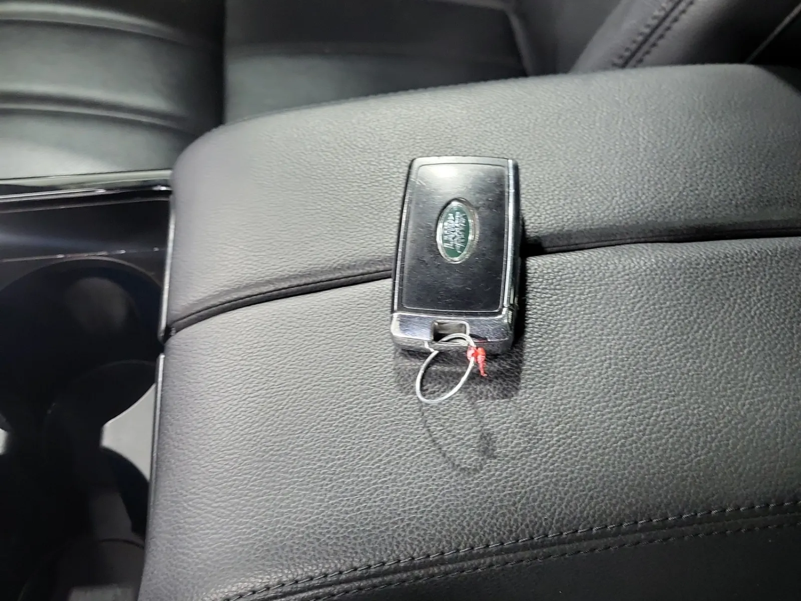 Keys/Fobs/Manual Photo