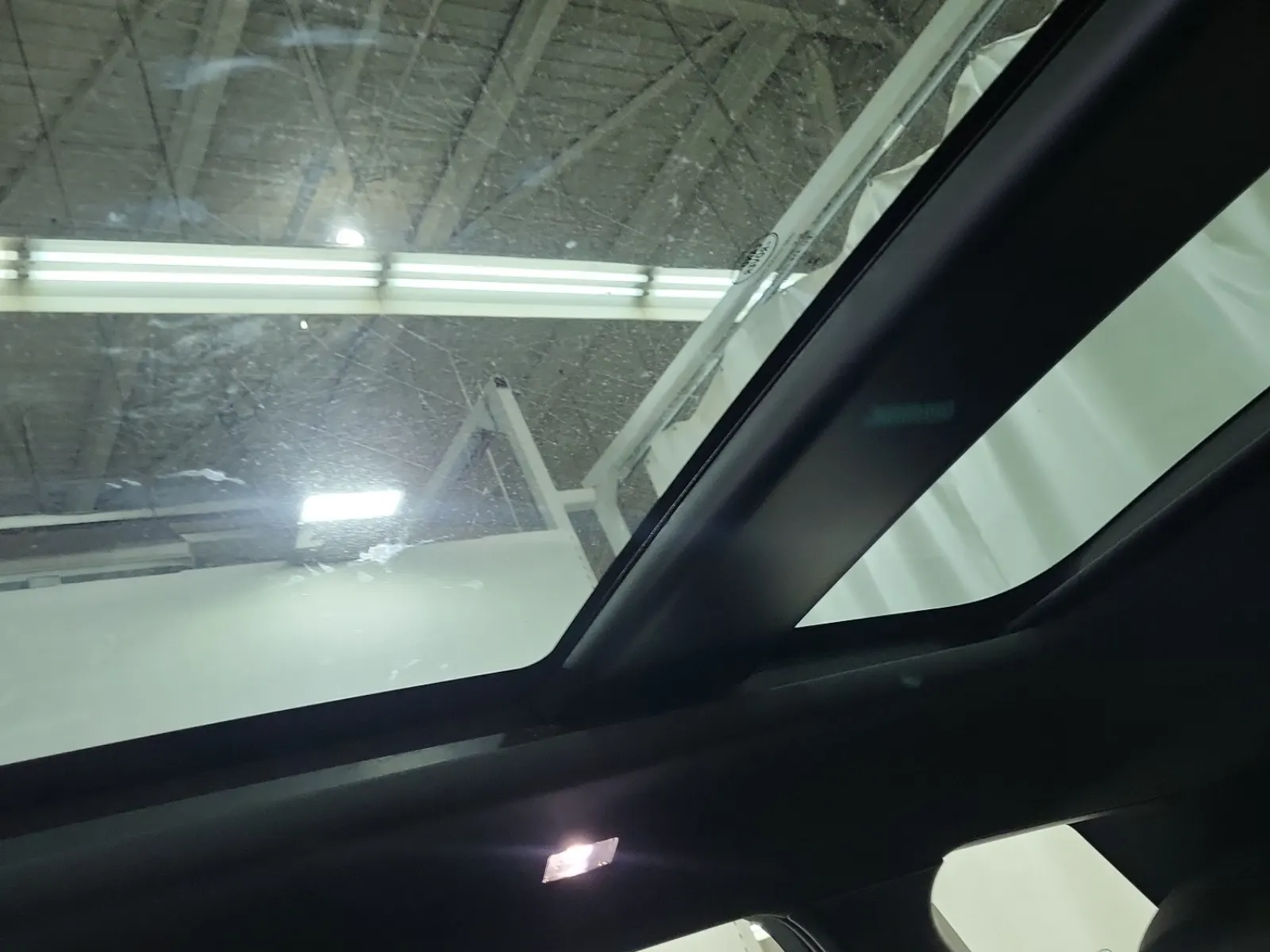 Interior Roof Photo