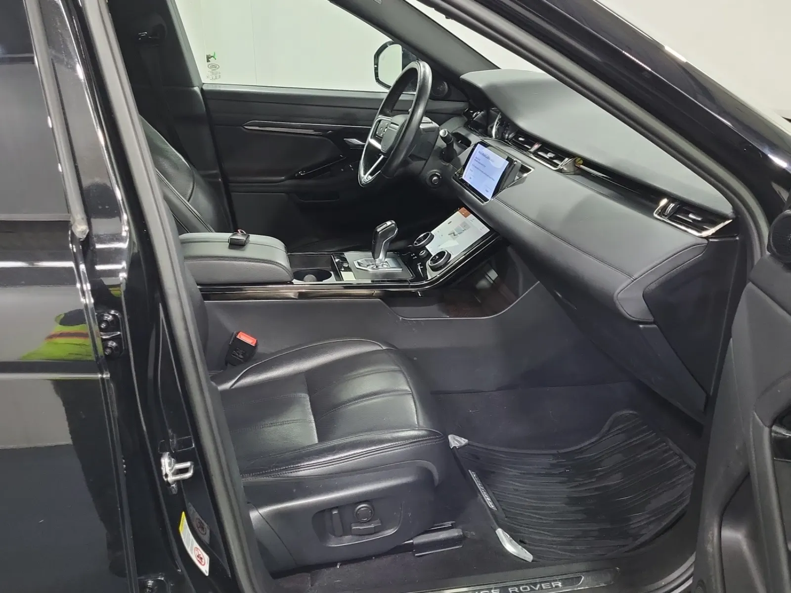 Right Side Interior Photo