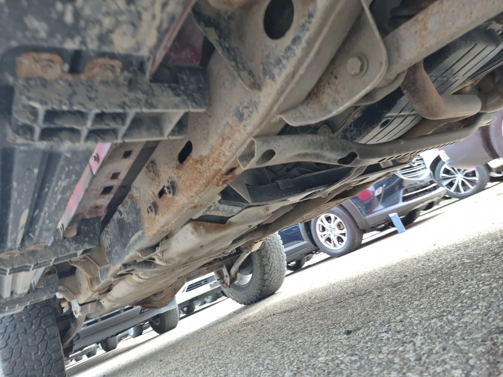 Undercarriage - Passenger Photo
