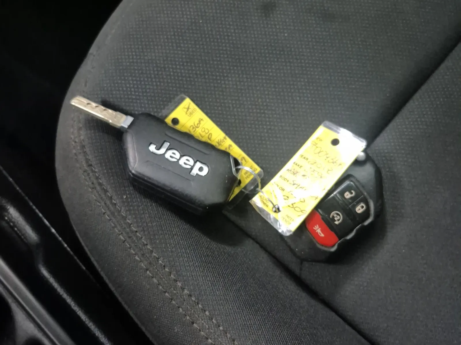 Keys/Fobs/Manual Photo