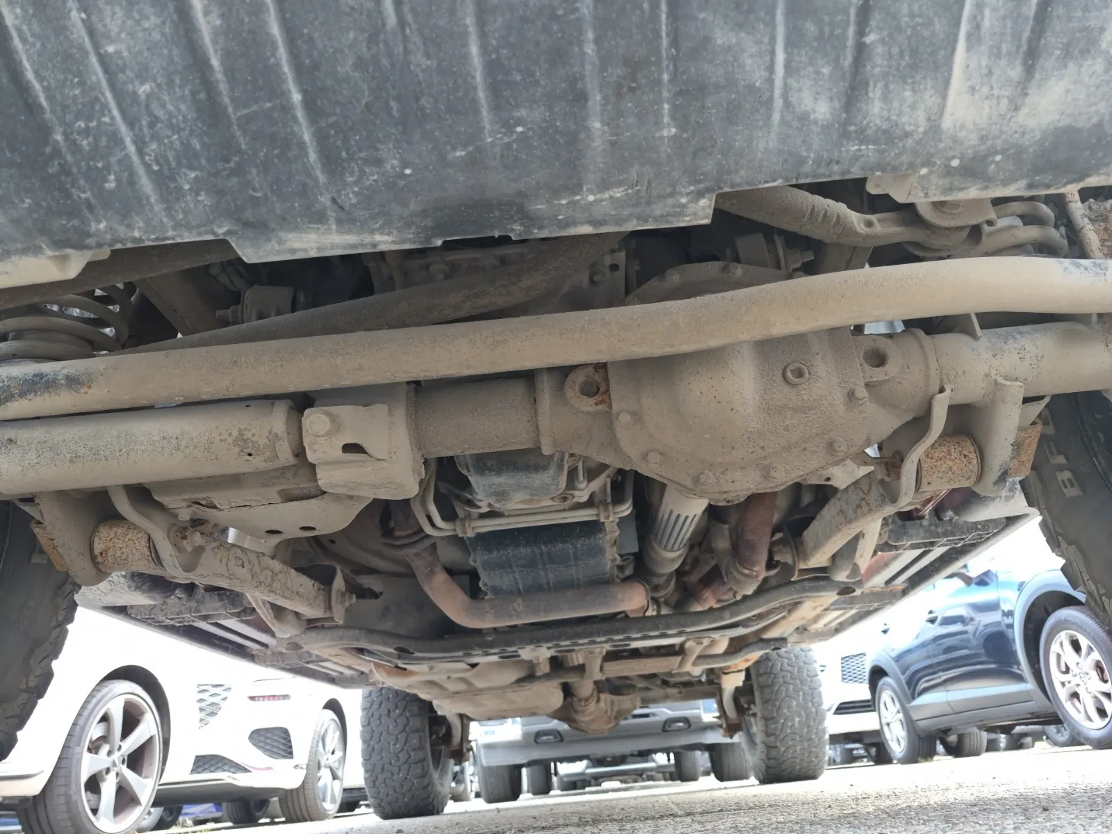 Undercarriage - Front Photo