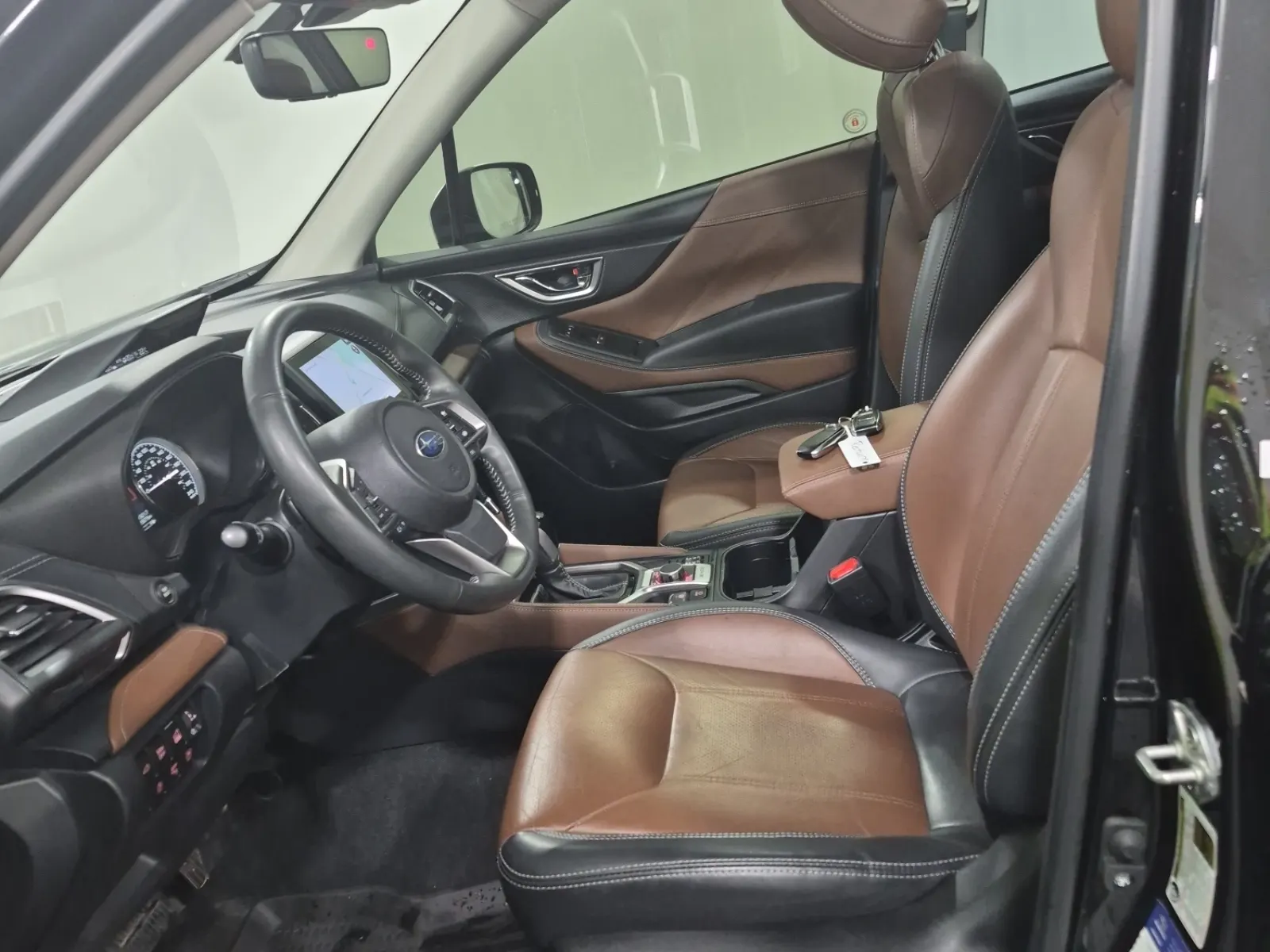 Front Interior Photo