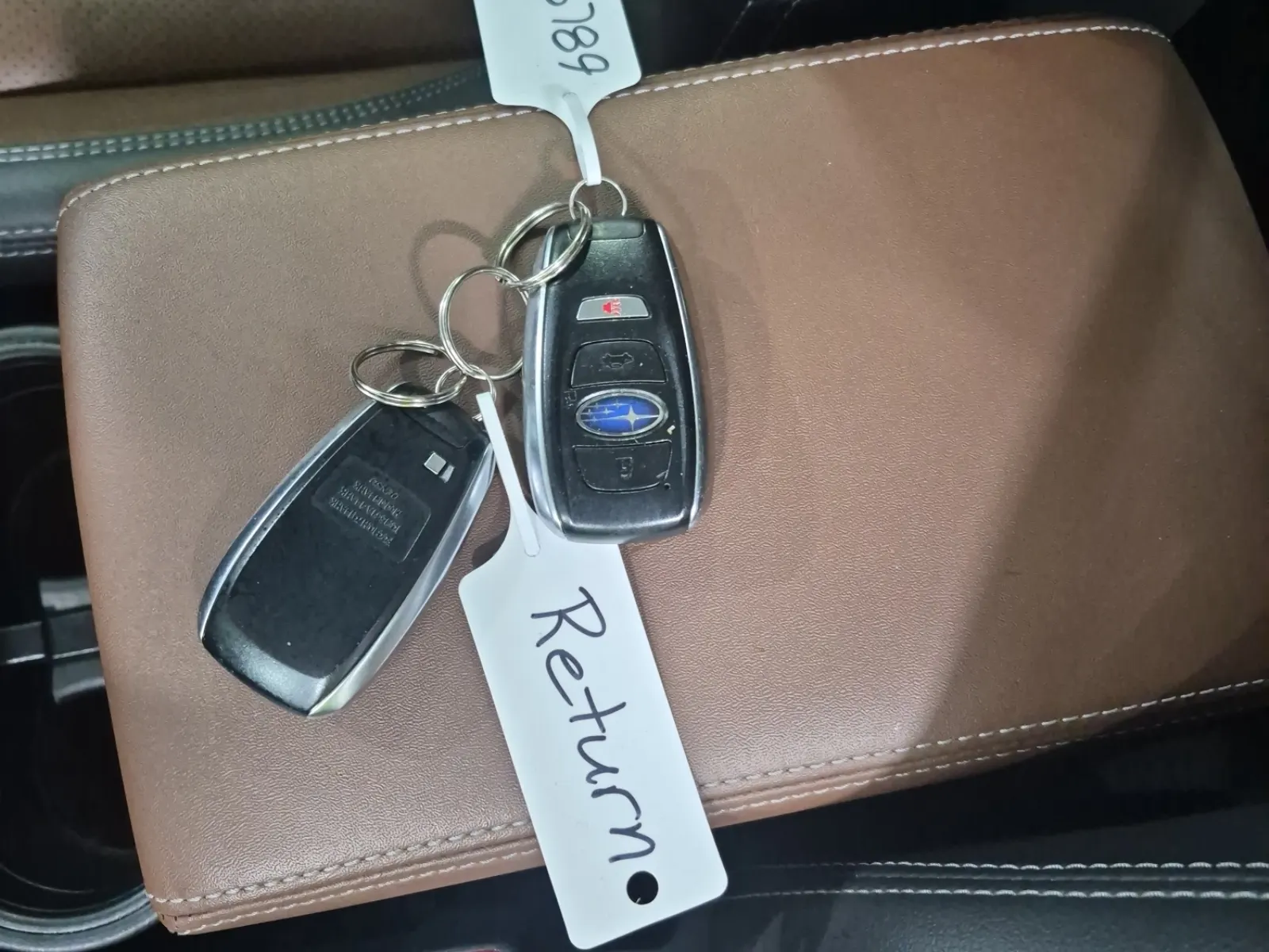 Keys/Fobs/Manual Photo