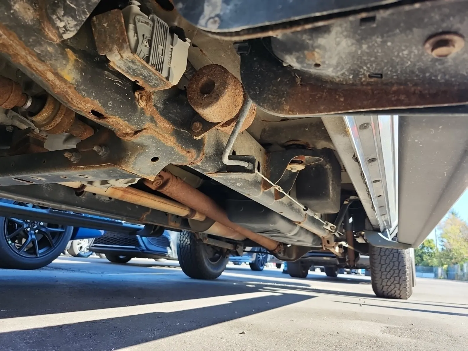 Undercarriage - Driver Photo