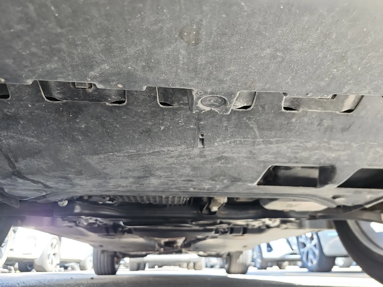 Undercarriage - Front Photo