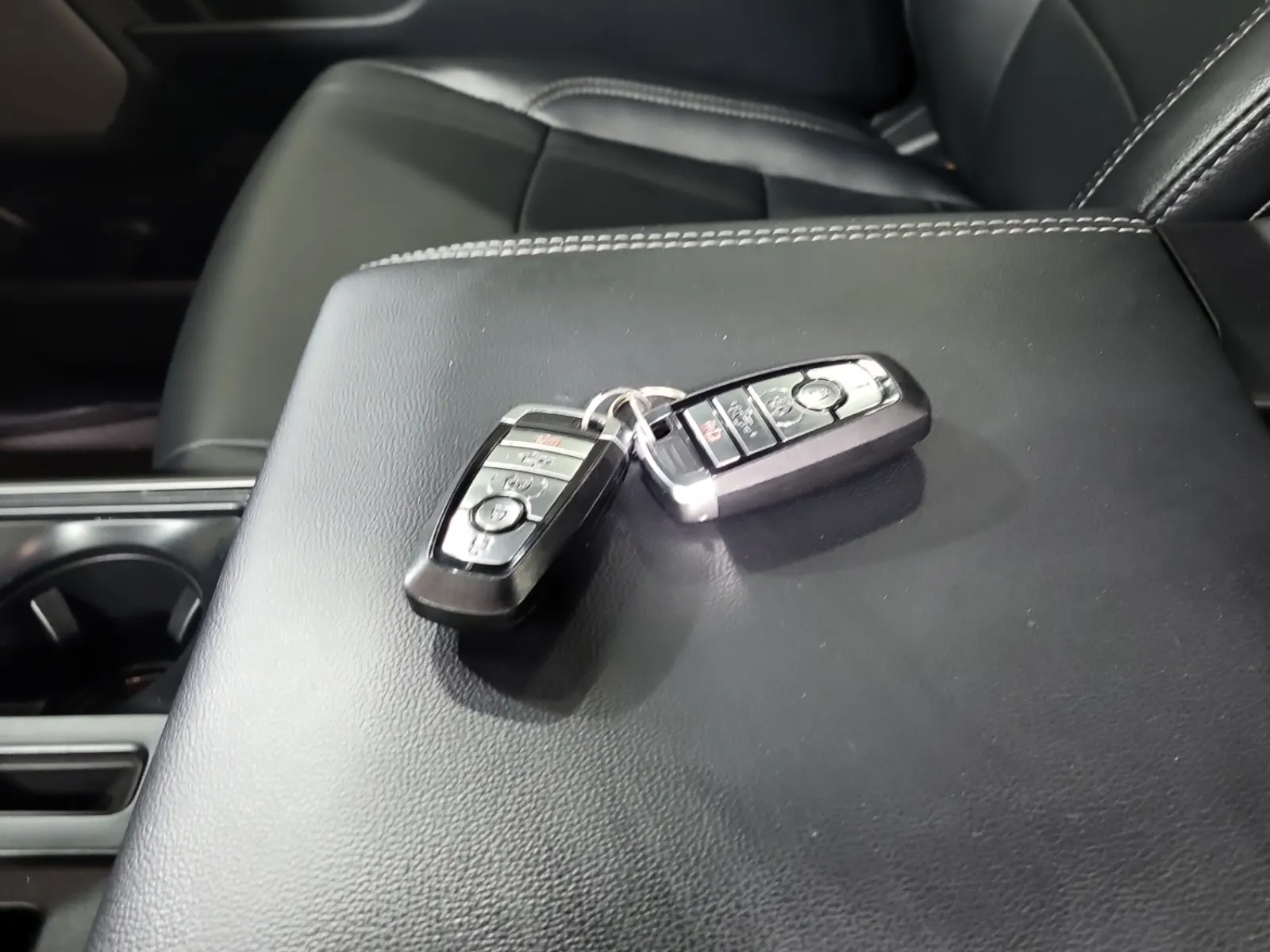 Keys/Fobs/Manual Photo