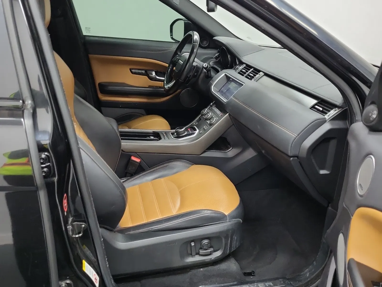 Right Side Interior Photo