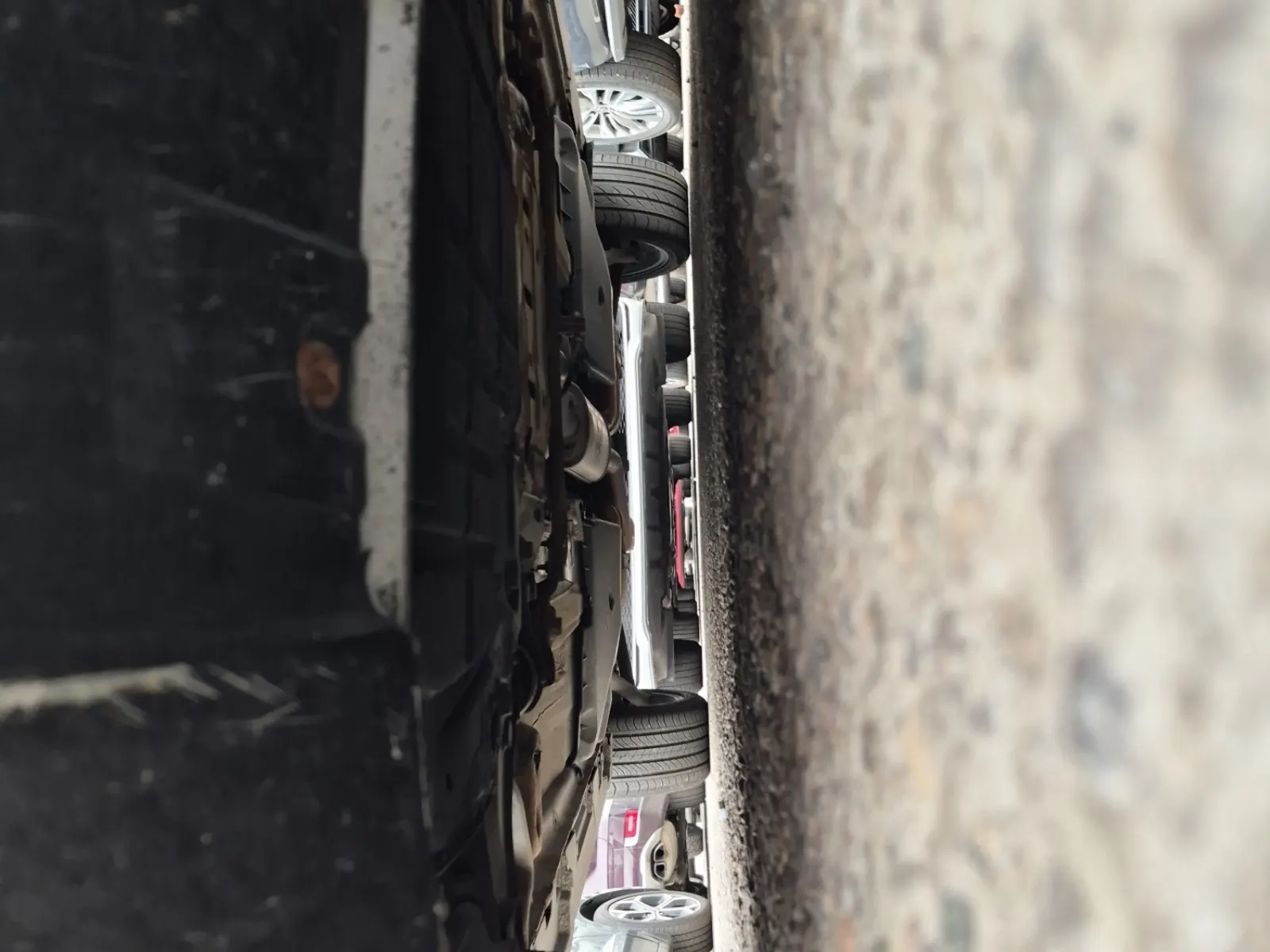 Undercarriage - Front Photo