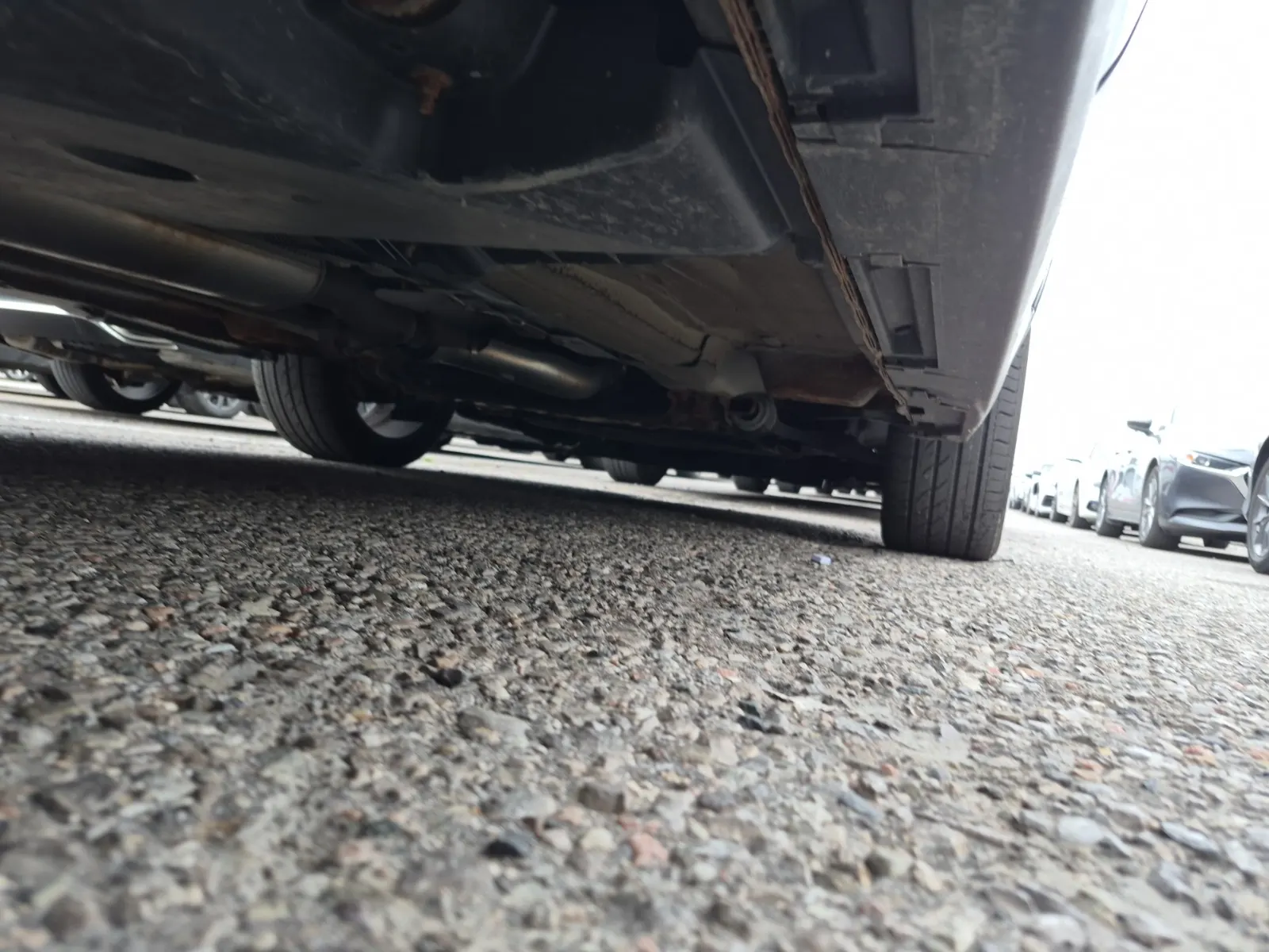 Undercarriage - Passenger Photo