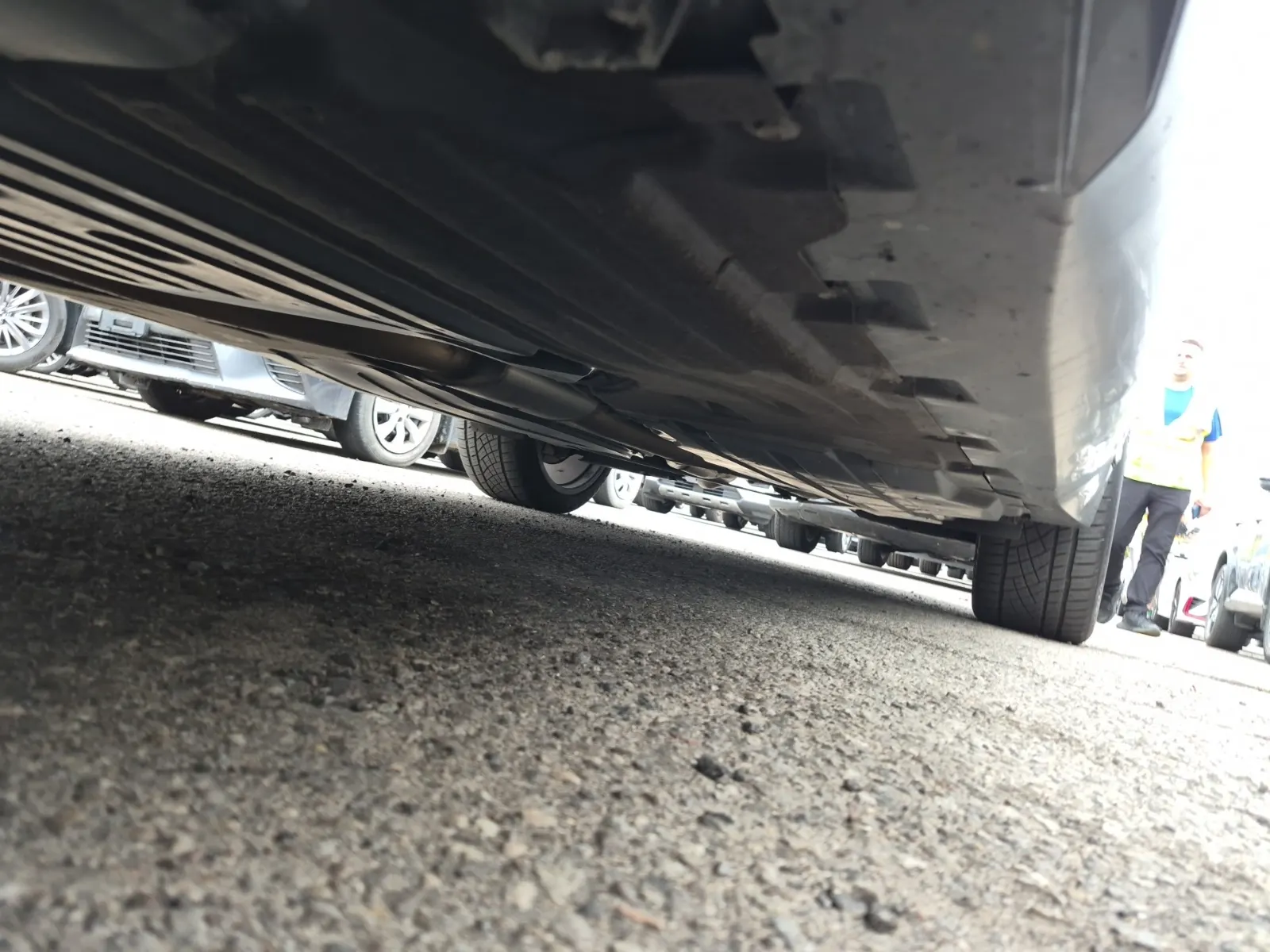 Undercarriage - Driver Photo
