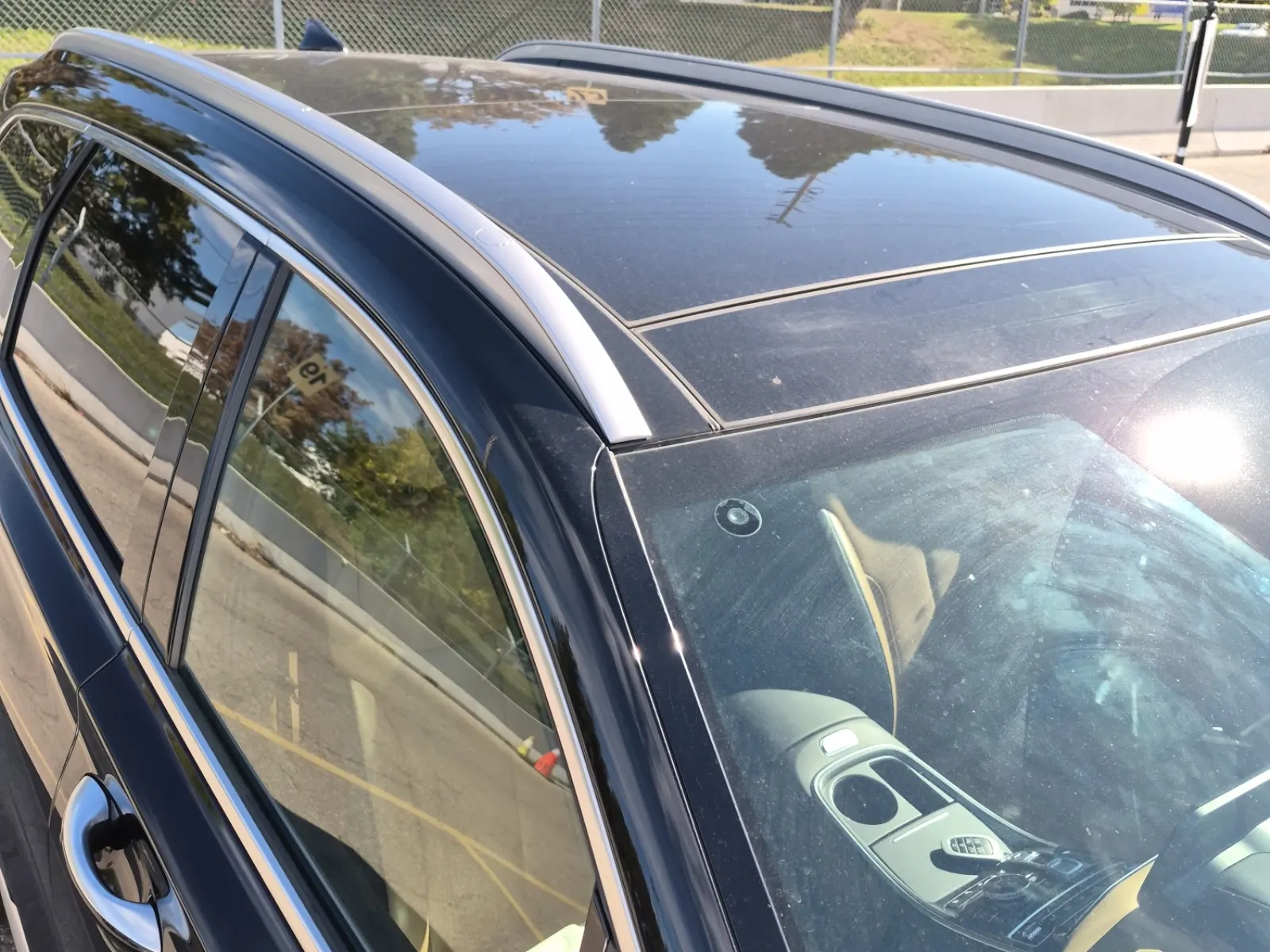 Exterior Roof Photo