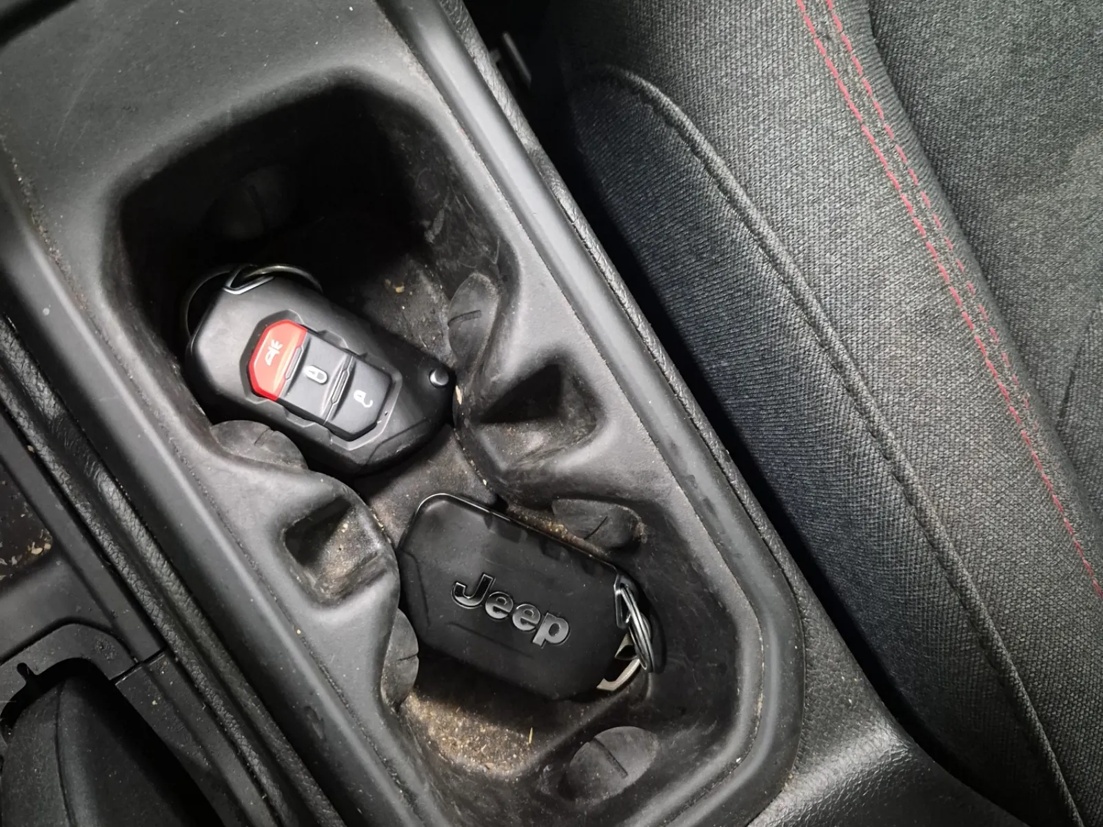 Keys/Fobs/Manual Photo