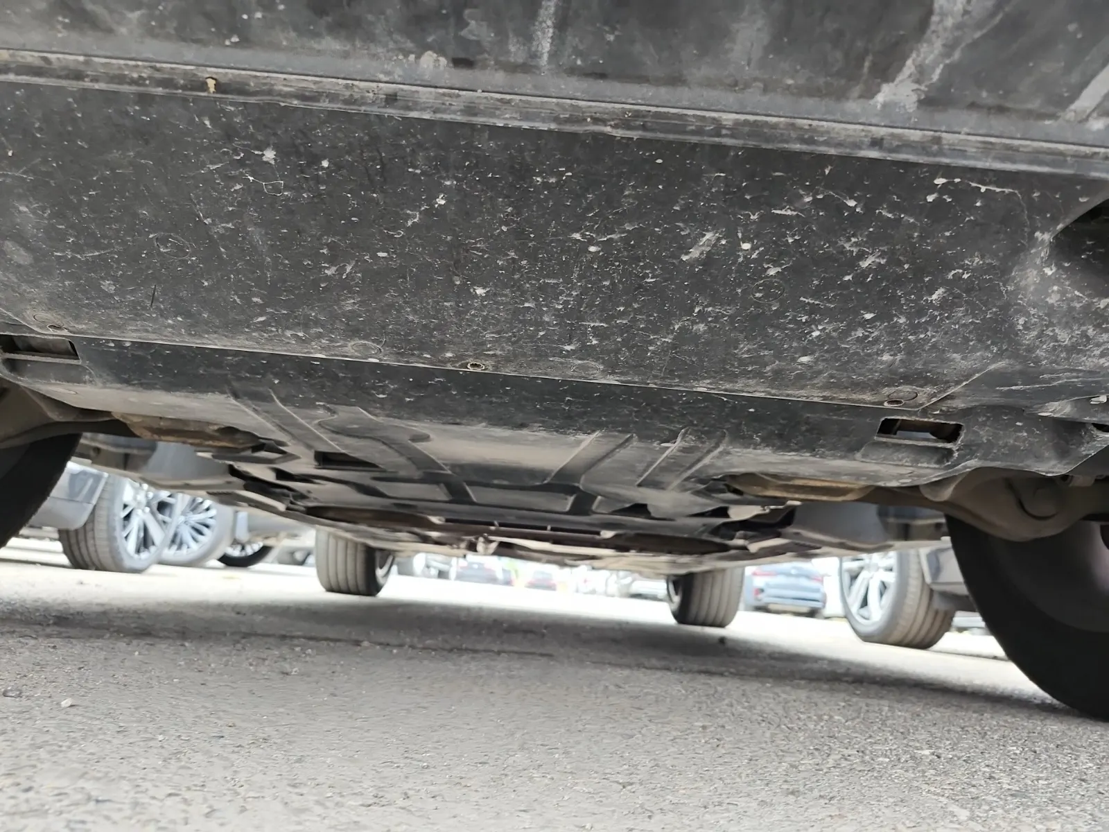 Undercarriage - Front Photo