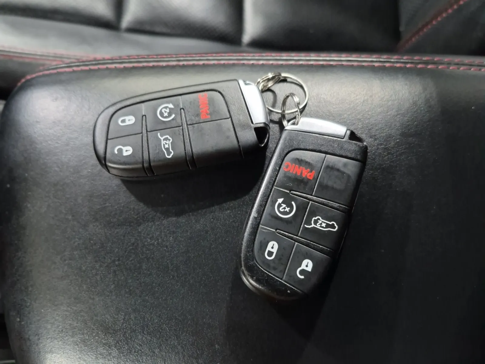 Keys/Fobs/Manual Photo