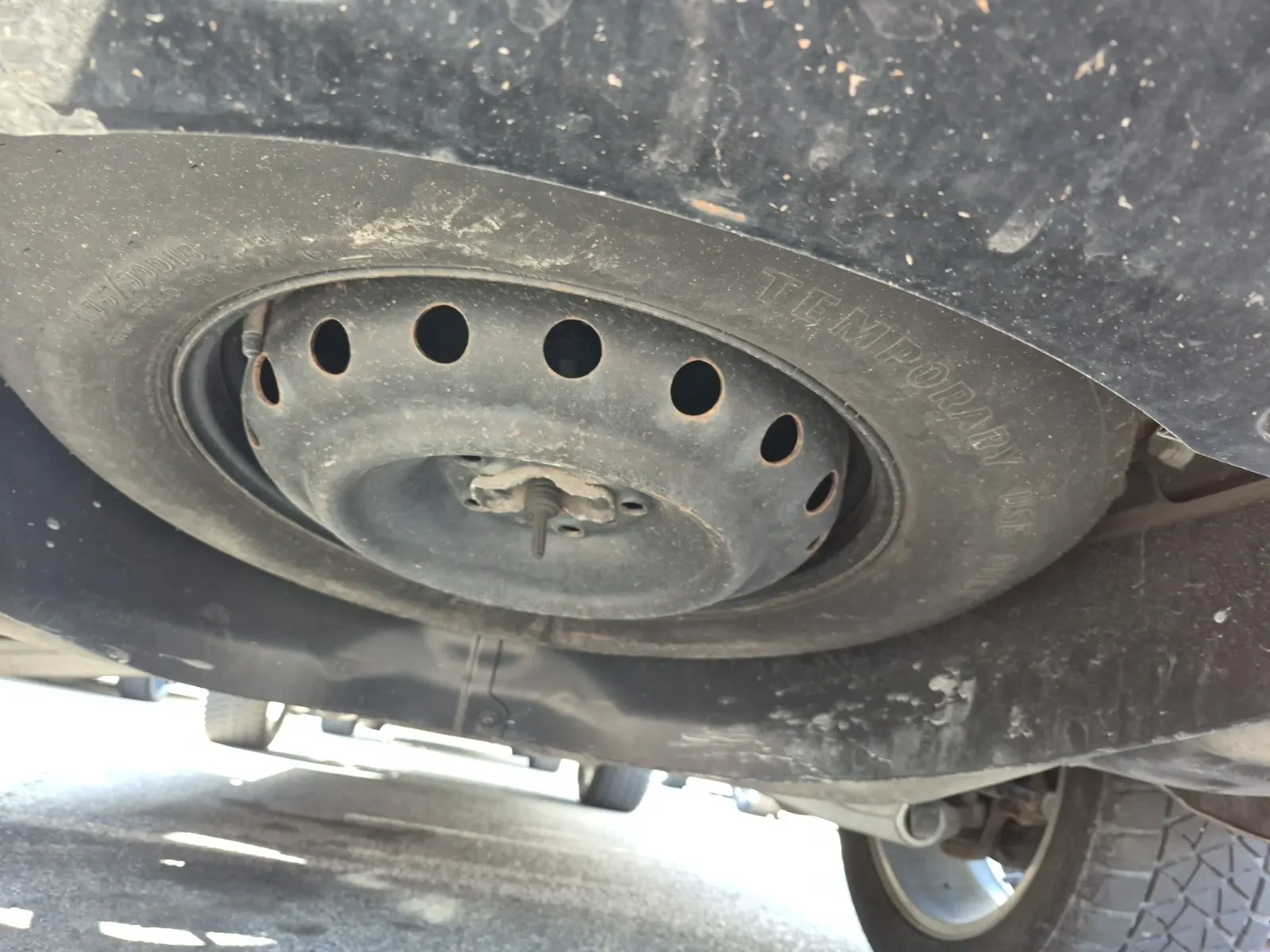 Spare Tire & Wheel Photo
