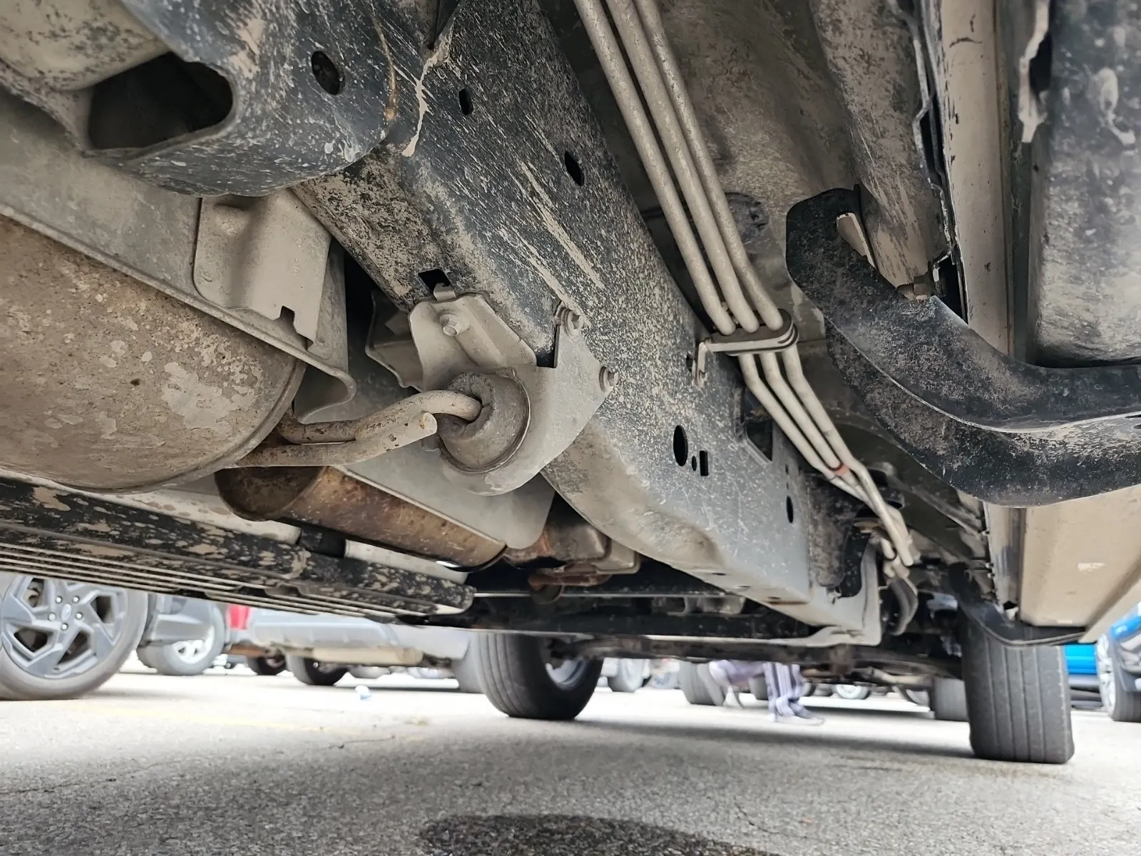 Undercarriage - Passenger Photo