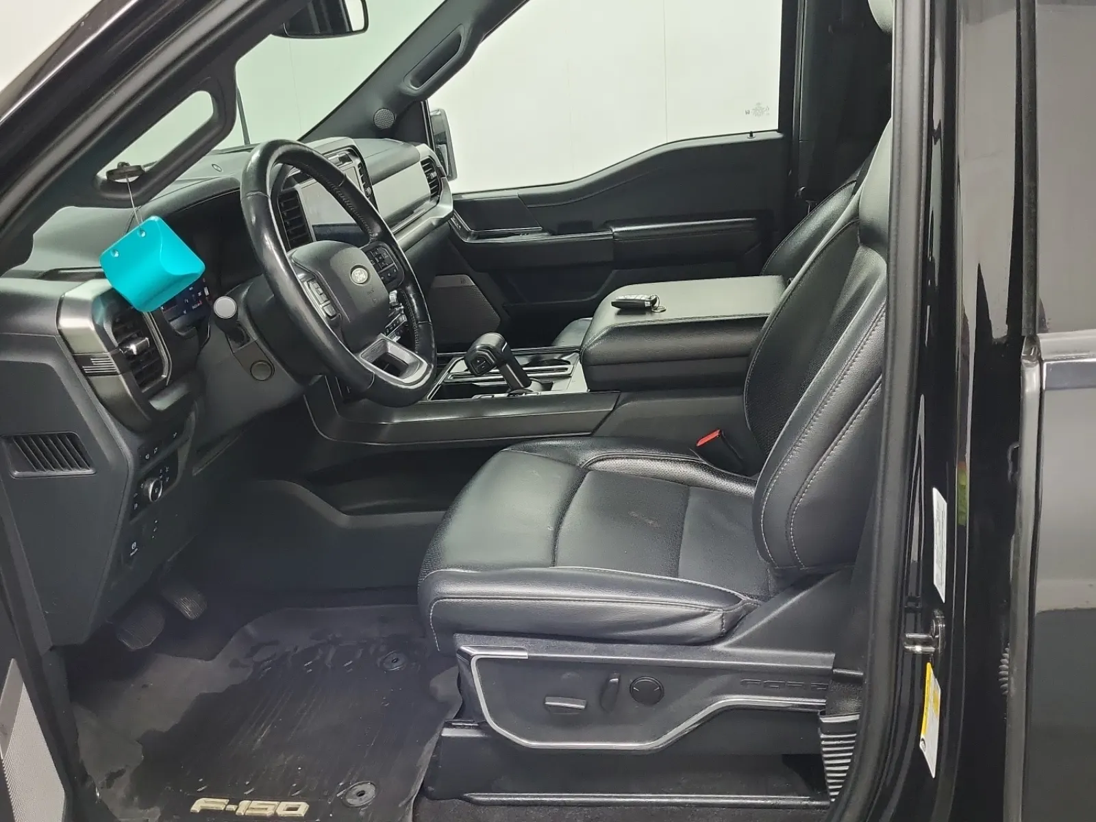Front Interior Photo