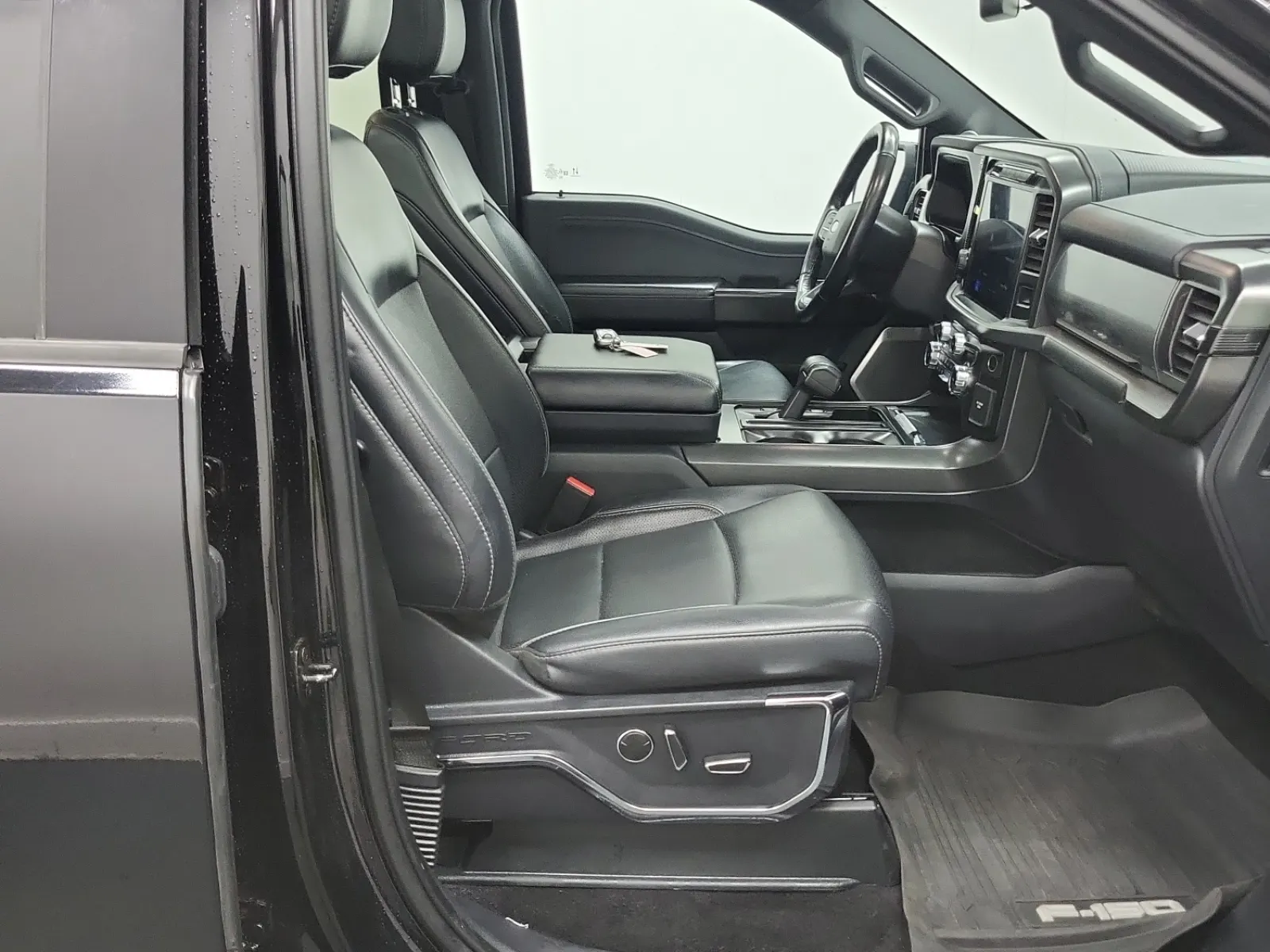 Right Side Interior Photo