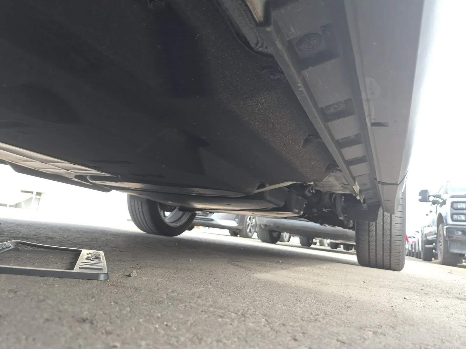 Undercarriage - Driver Photo