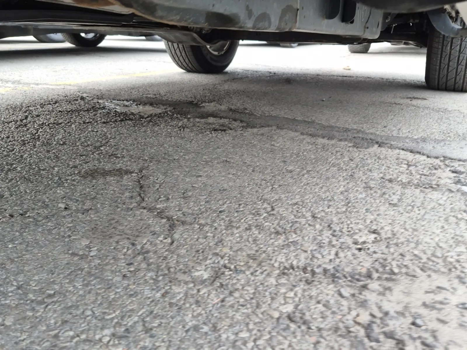 Undercarriage - Passenger Photo