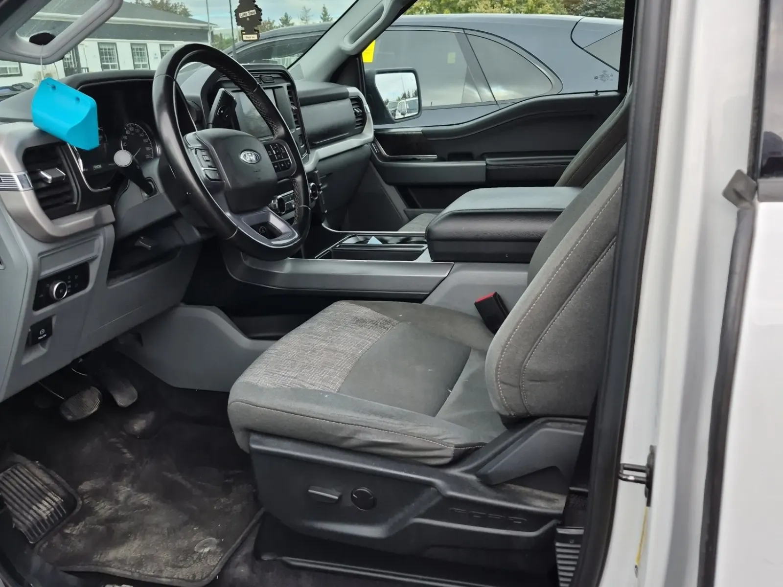 Front Interior Photo