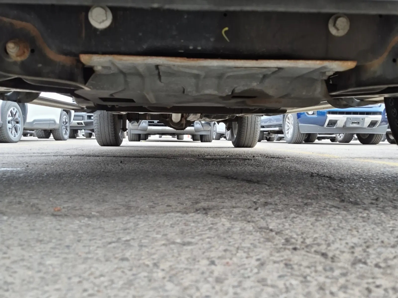 Undercarriage - Front Photo