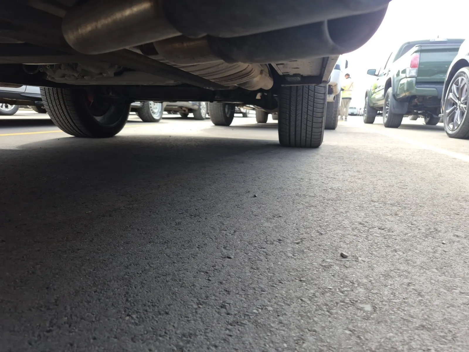 Undercarriage - Passenger Photo