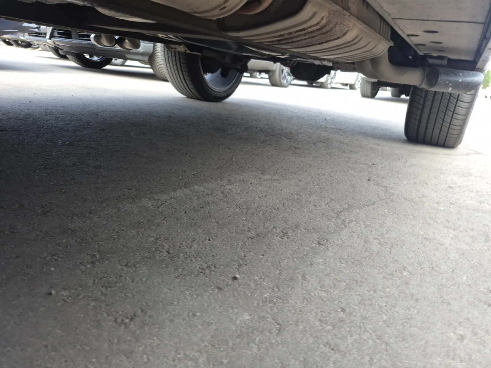 Undercarriage - Driver Photo